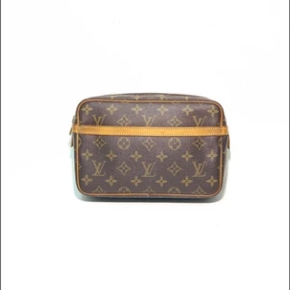 Louis Vuitton Vintage Clutch - In good preowned condition